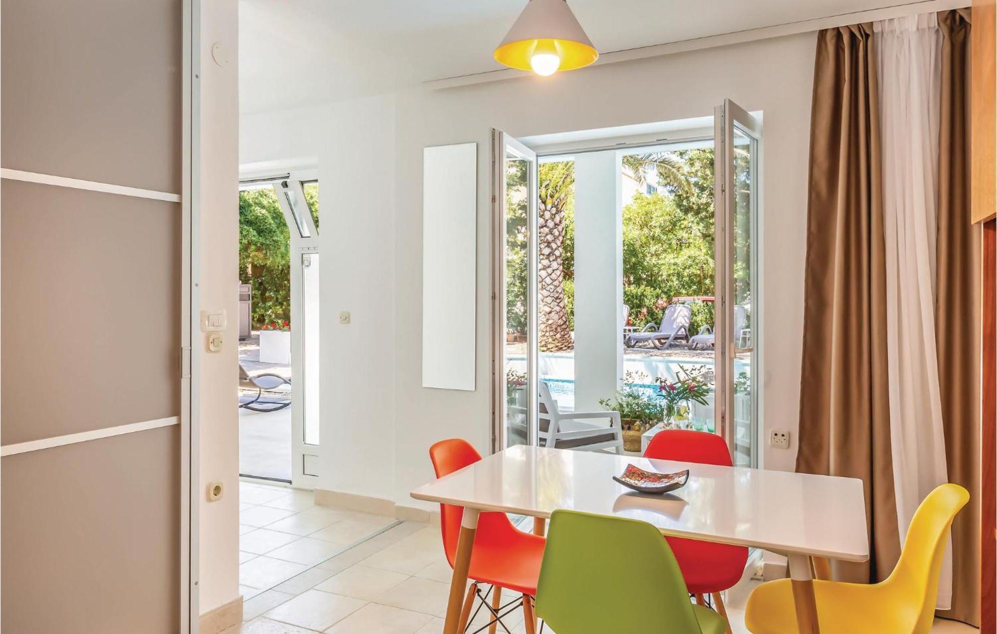 1 Bedroom Gorgeous In * Makarska