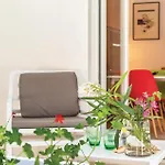 1 Bedroom Gorgeous Apartment In Makarska